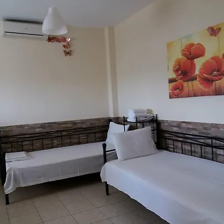 Nestor Apartment *