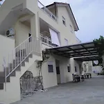 Nestor Apartament *
