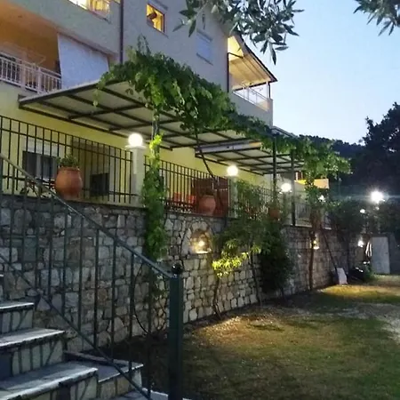 Nestor Χρυσή Αμμουδιά