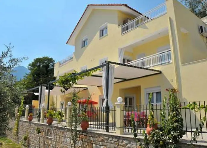 Nestor Chrysi Ammoudia